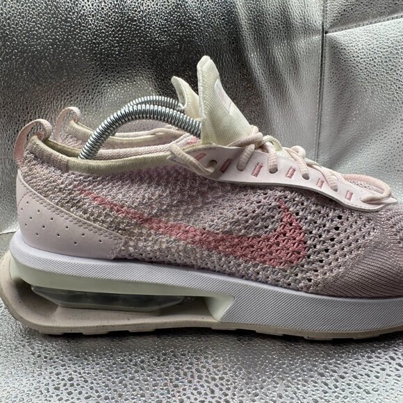 Size 10.5 Nike Air‎ Max Flyknit Racer Womens Soft Pink Athletic Shoes FJ4577-100 - Picture 2 of 11